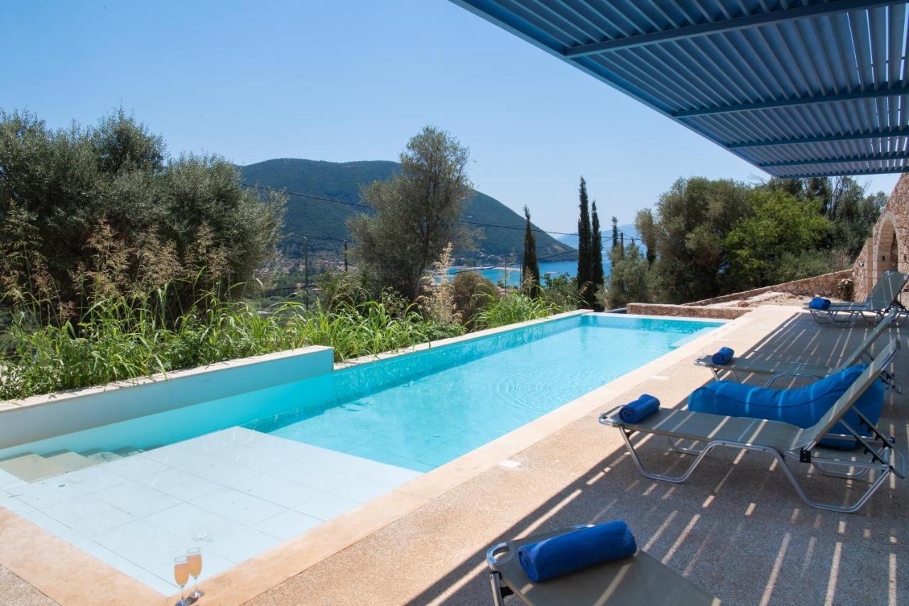 Calionas Suites Vasiliki  Ruang foto