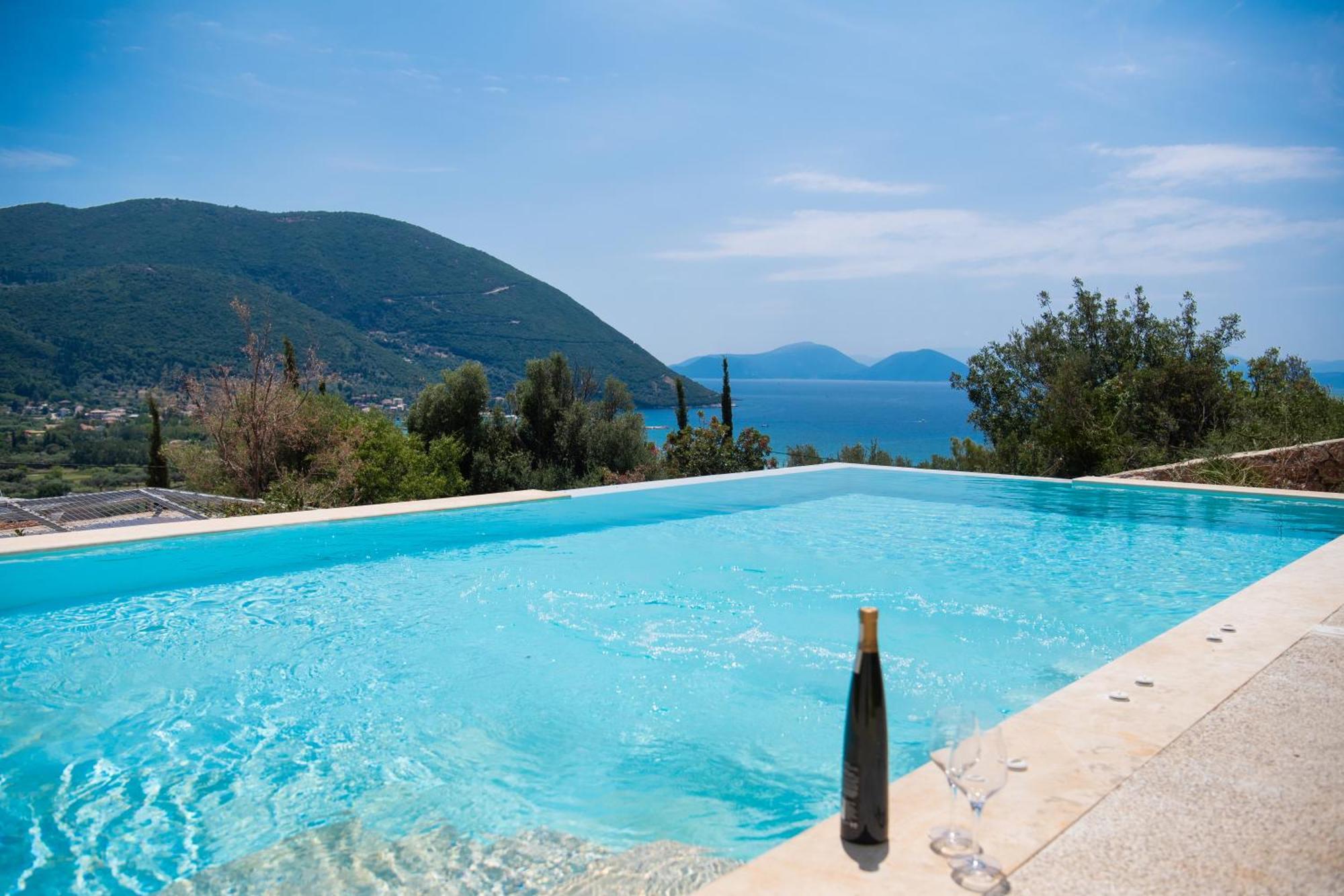 Calionas Suites Vasiliki  Bagian luar foto